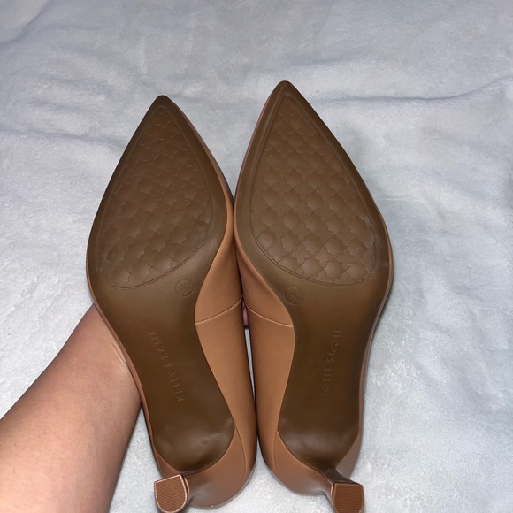 Elegant Kelly & Katie Tan Women's Heels - Picture 3 of 4